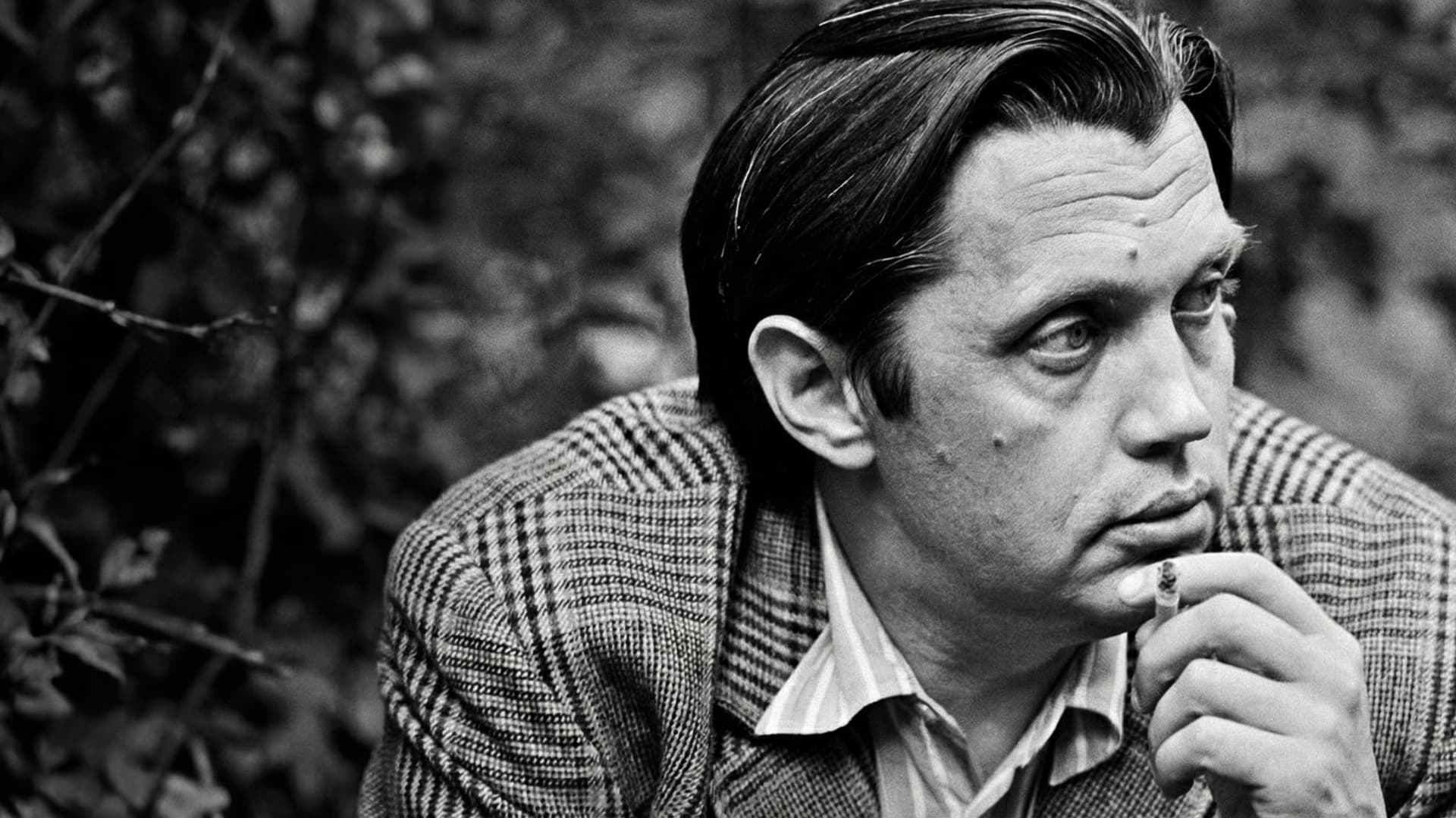 Роберт Рождественский